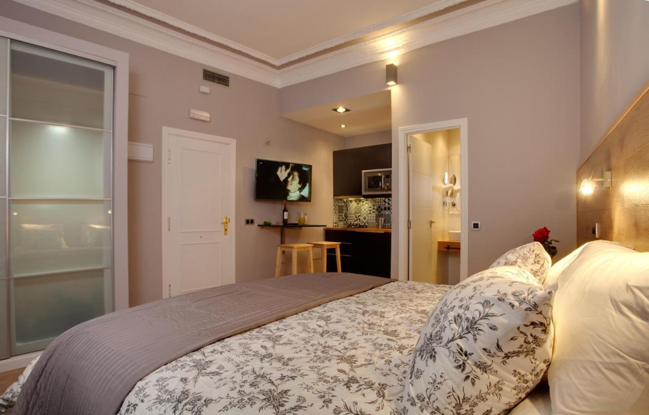 Platinum Apartment *